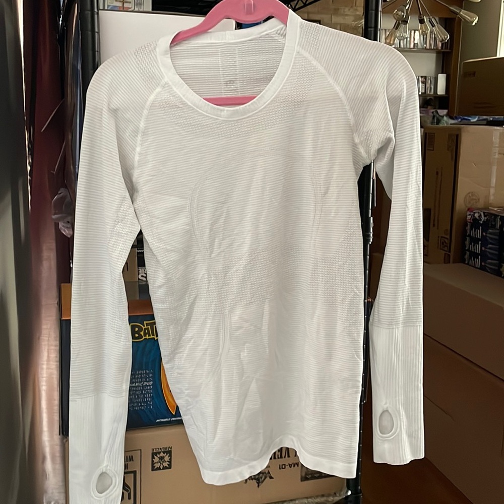 Lululemon swiftly tech long sleeve